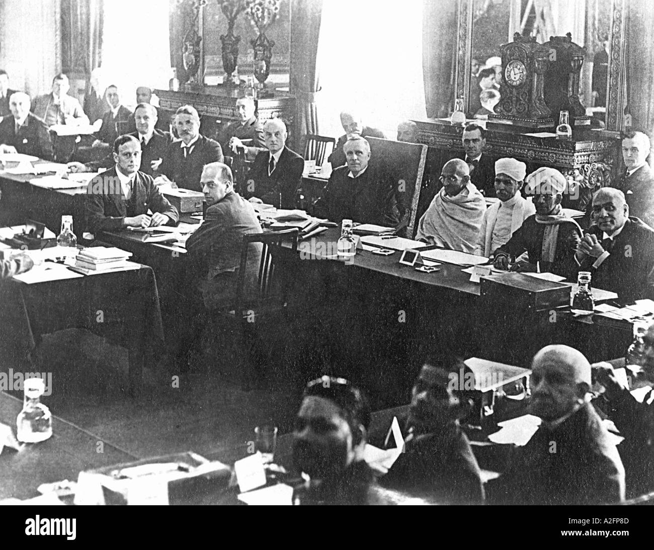 Mahatma Gandhi lors de la deuxième Conférence de la Table ronde à Londres Angleterre Royaume-Uni novembre 1931 ancienne image millésime 1900 Banque D'Images