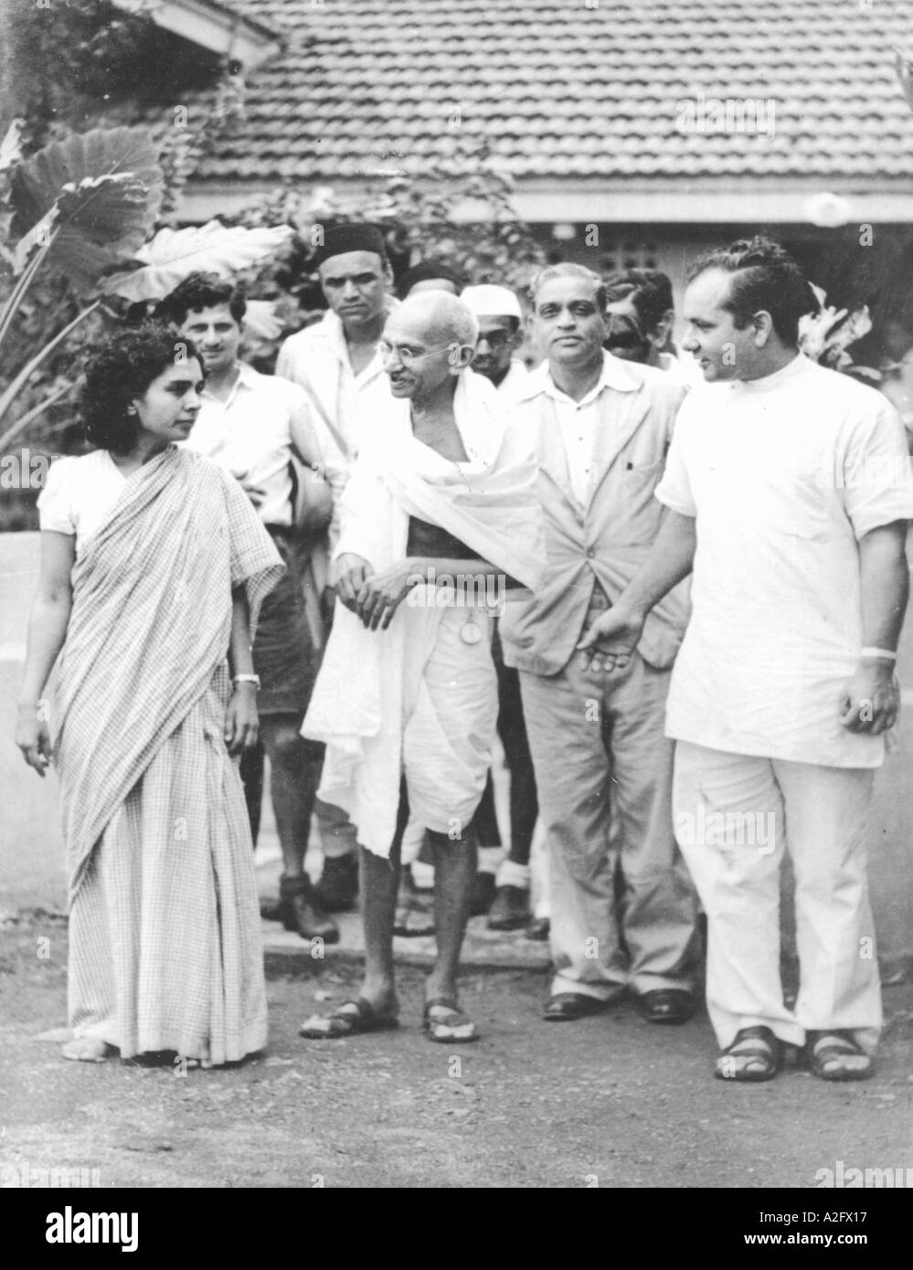 Mahatma Gandhi à la clinique nature Cure Pune Poona Maharashtra Inde 15 juin 1944 vieille photo vintage des années 1900 Banque D'Images
