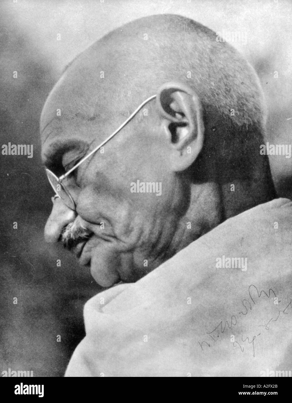 Mahatma Gandhi pendant une réunion de prière à Bombay Mumbai Maharashtra Inde - Septembre 1944 Banque D'Images