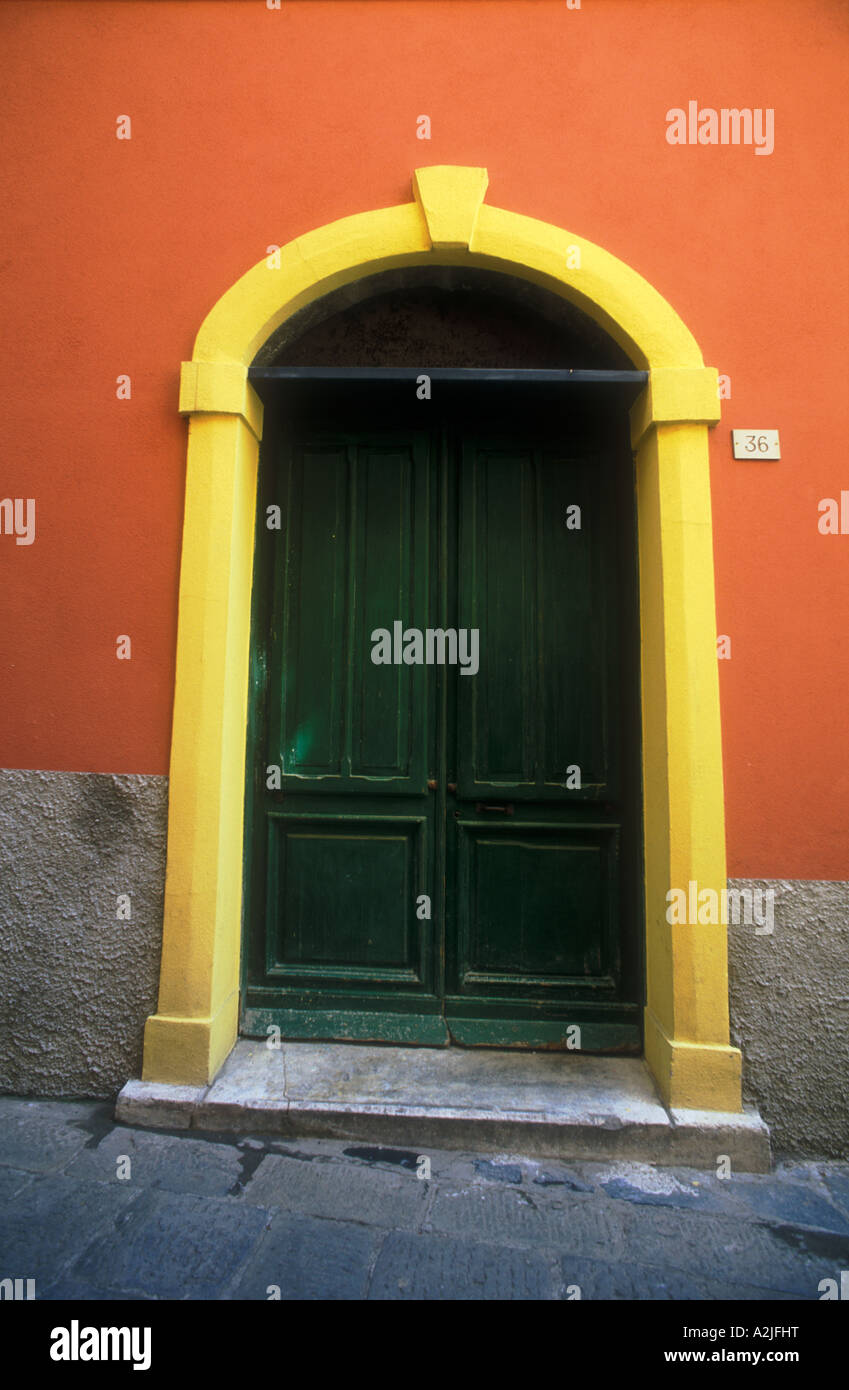 Italie Cinque Terre porte colorée Monterosa Banque D'Images