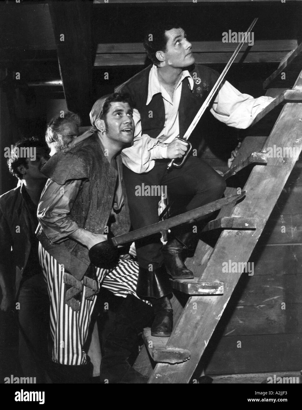 BUCCANEERS UK séries TV à partir de 1956 1957 avec Robert Shaw à droite Banque D'Images