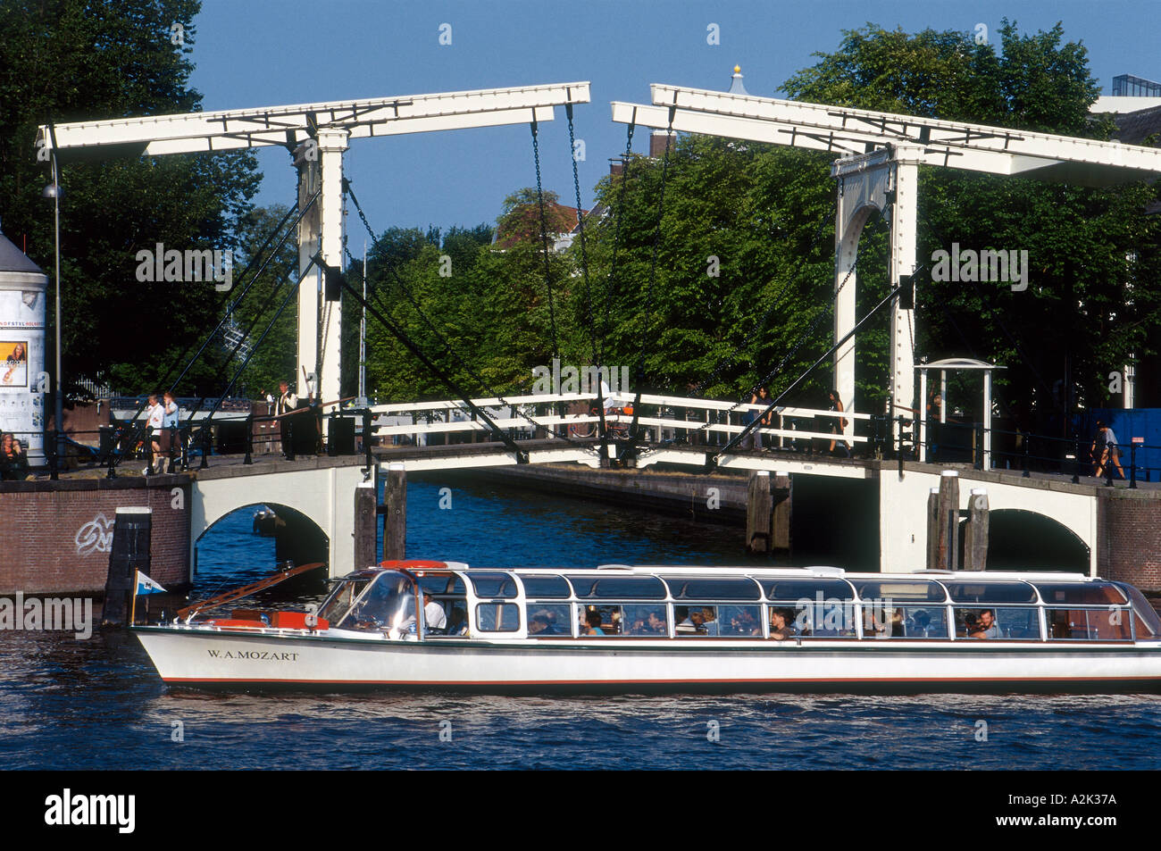 Hollande Amsterdam Canal Amstel Magere Brug Banque D'Images