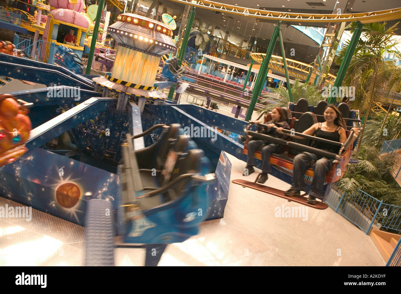 Le Canada L Alberta Edmonton West Edmonton Mall Plus Grand Galaxy Land Maneges Photo Stock Alamy Le Canada L Alberta Edmonton West Edmonton Mall Plus Grand Galaxy Land Maneges Photo Stock Alamy