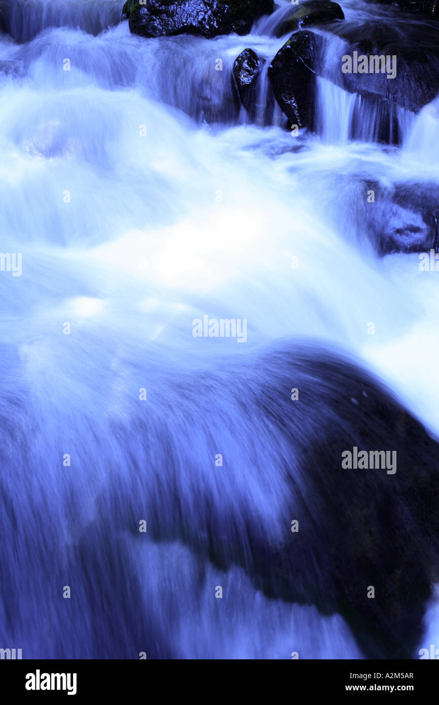 Eau bleue cool Banque D'Images