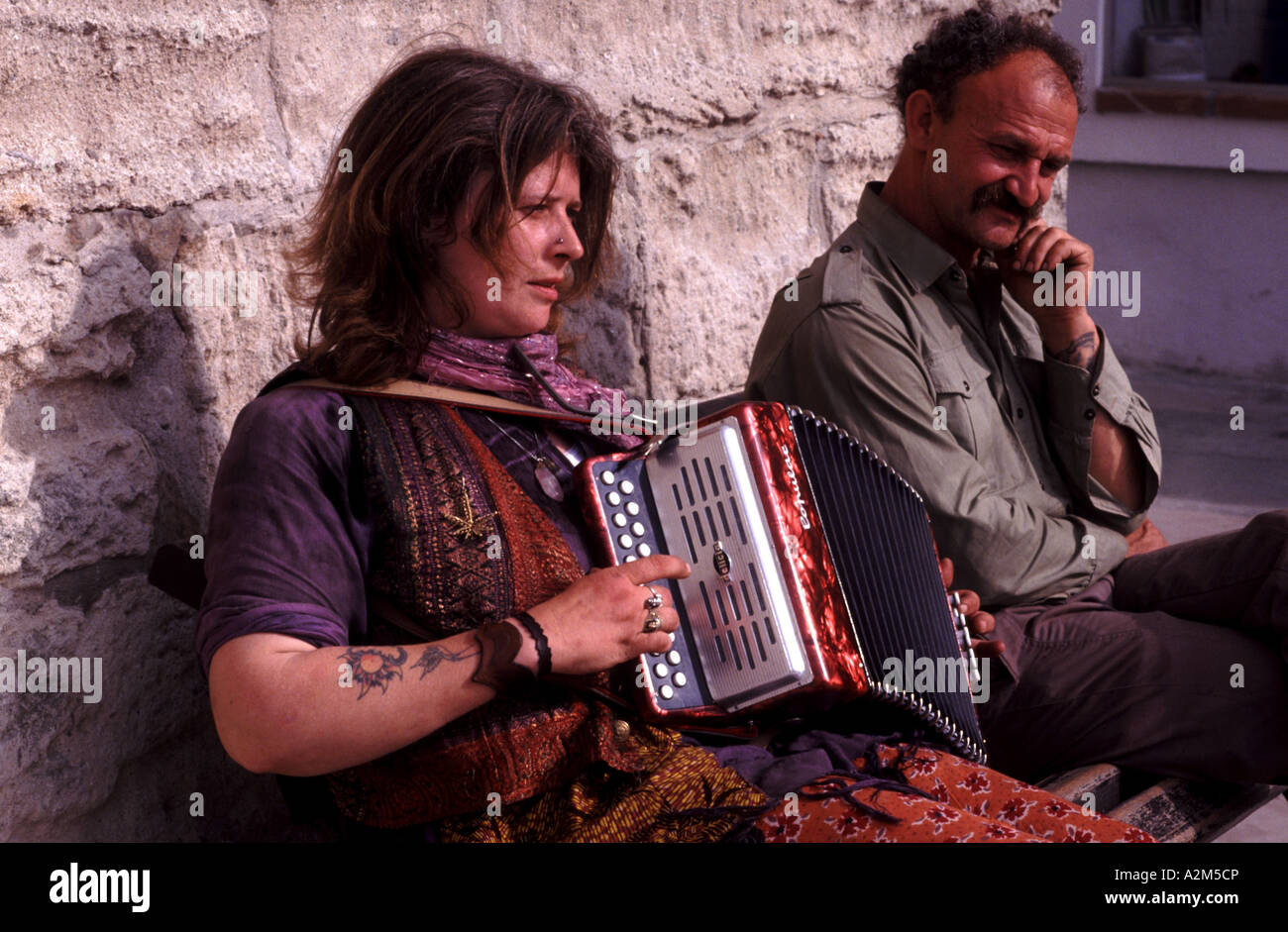 Accordianist gitane Camargue France Banque D'Images