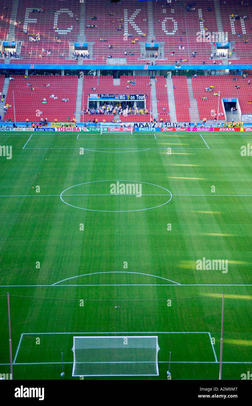 Vue sur le terrain de Cologne, Allemagne football stadium Banque D'Images