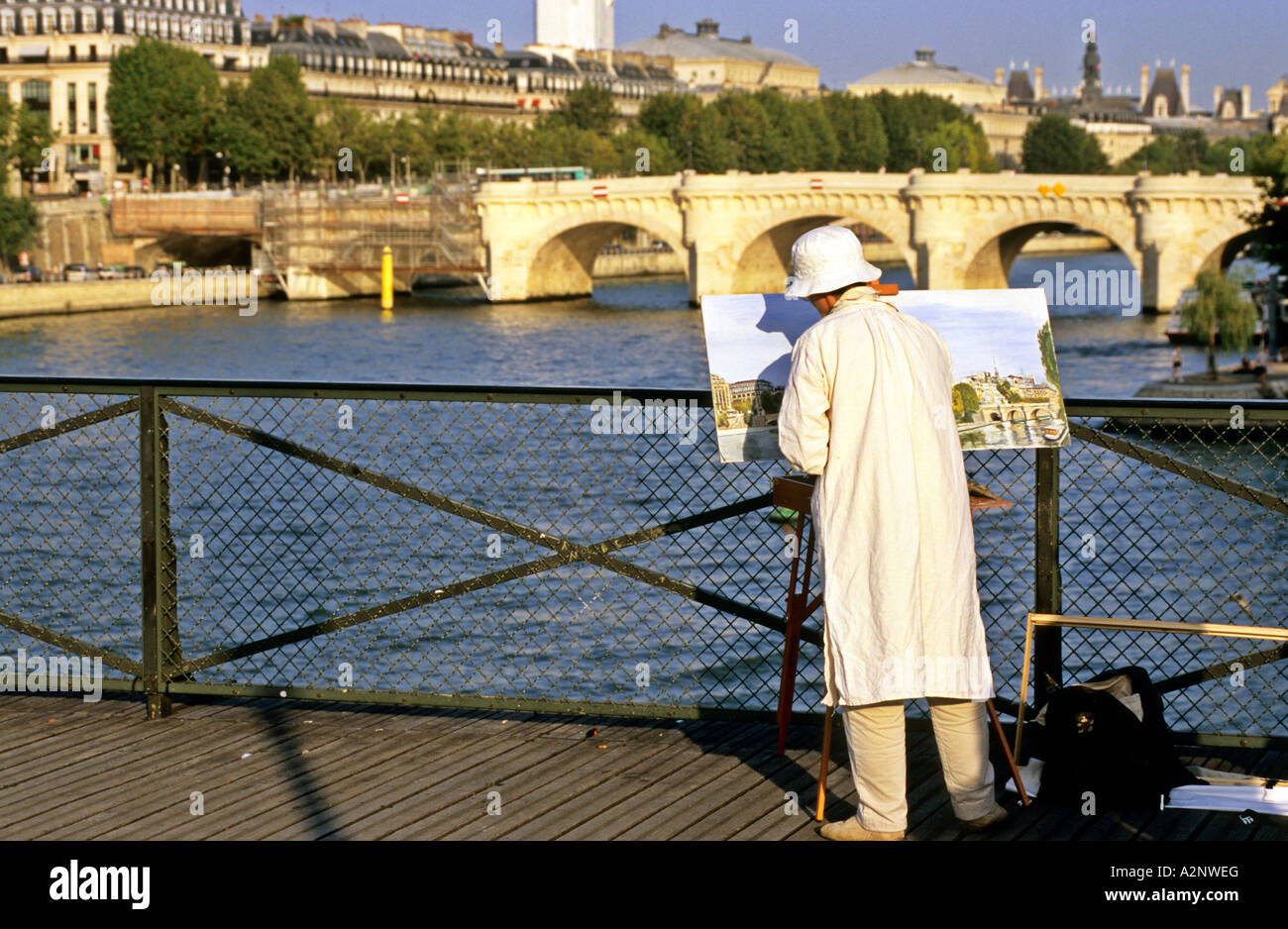 Paris Pont des Arts peinture peintre Ile de la Cite Banque D'Images