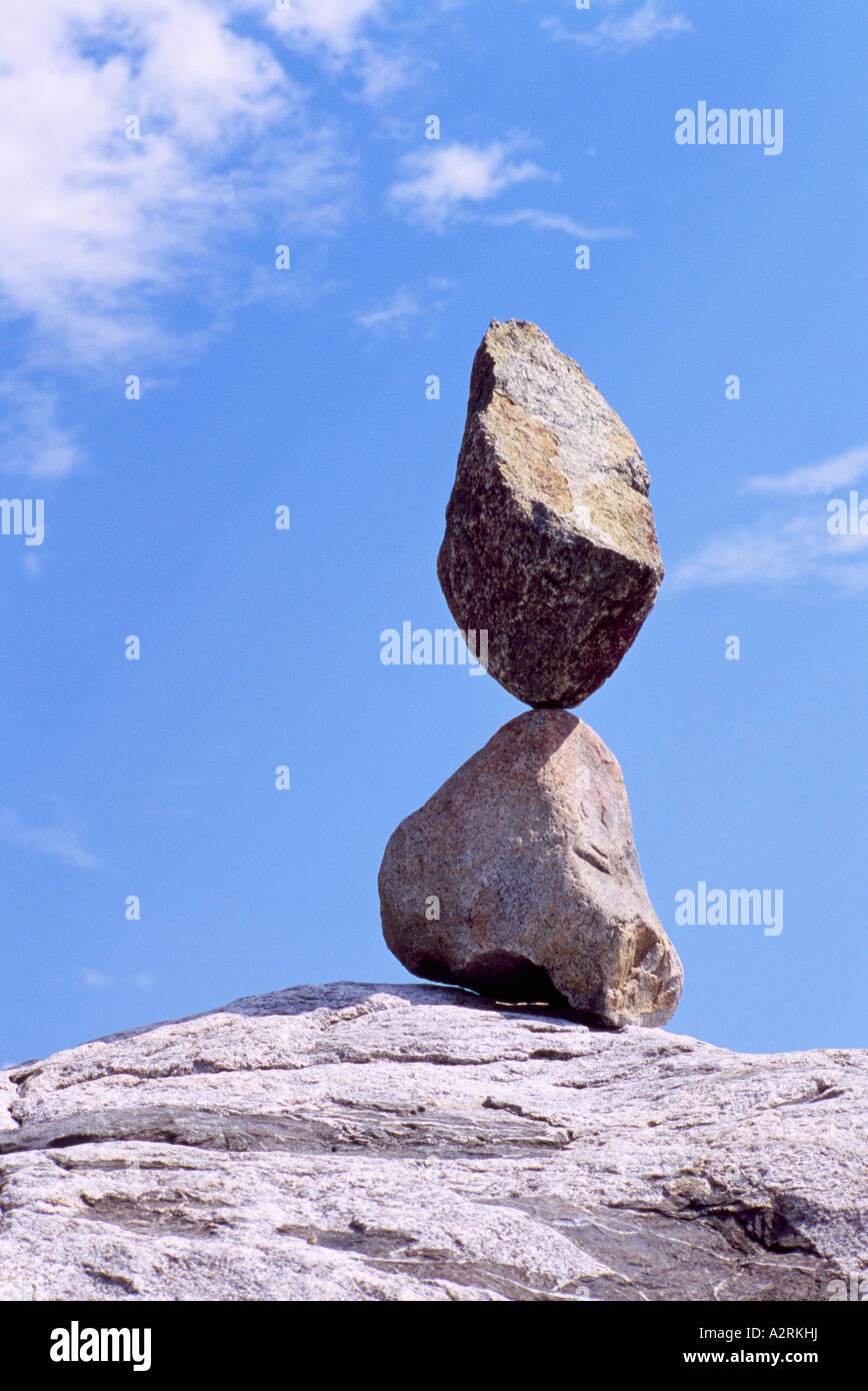 Deux roches équilibré à la perfection - Concept Équilibre Banque D'Images