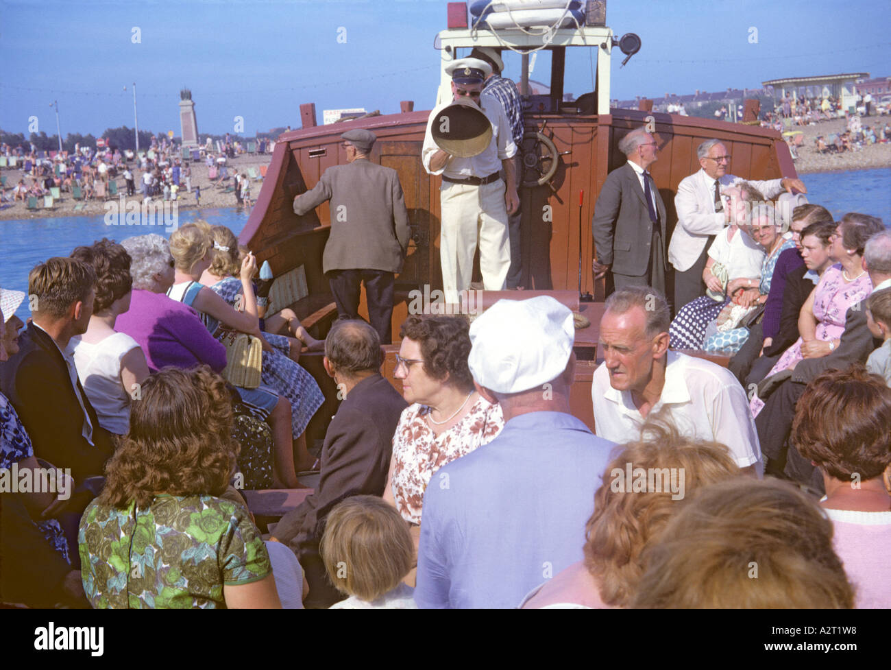 '^Les vacanciers sur un voyage en bateau, ^1960, 'Le Solent Portsmouth'', Banque D'Images