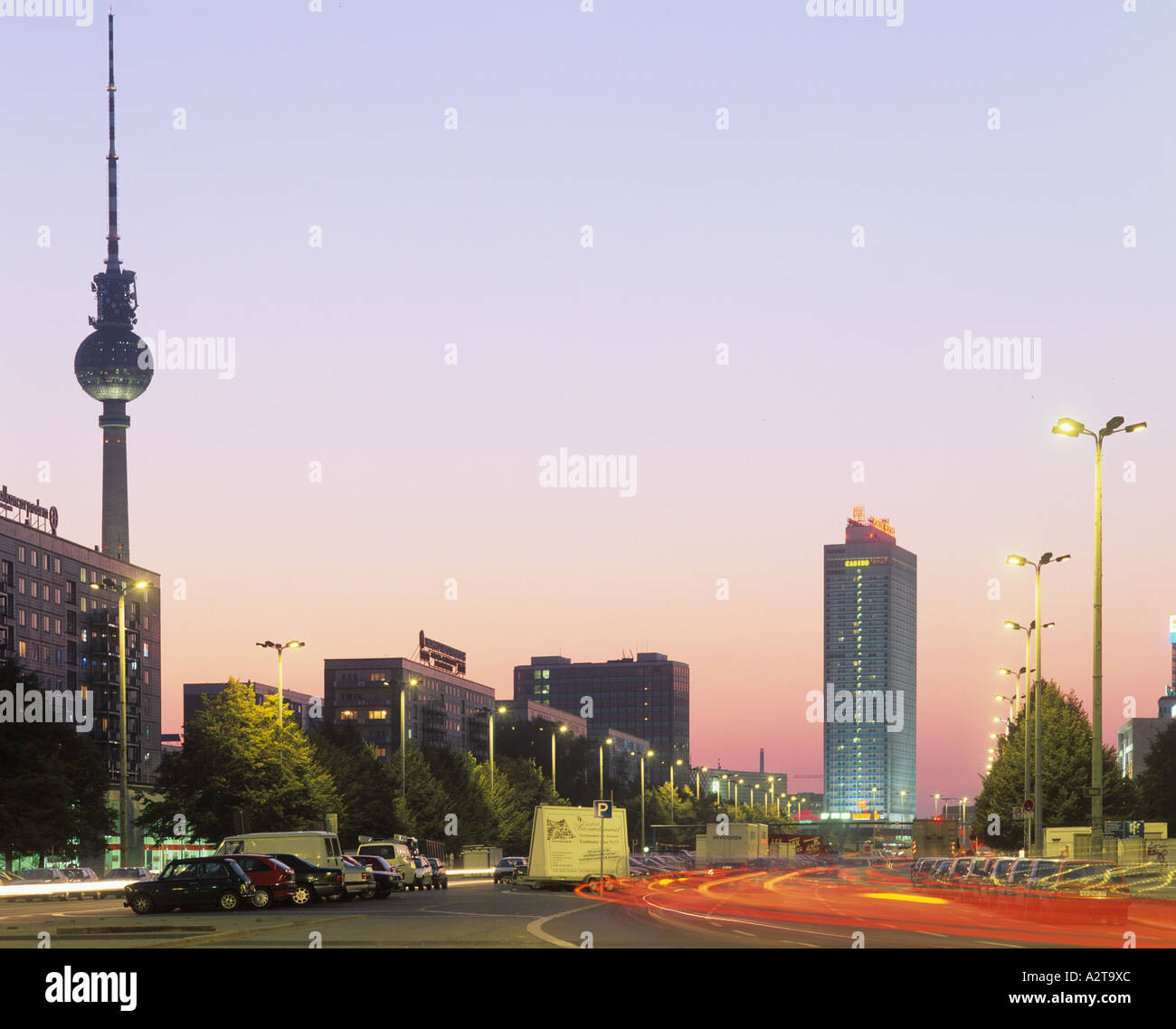 Europa Europe Allemagne Deutschland Berlin Mitte Karl Marx Allee Banque D'Images