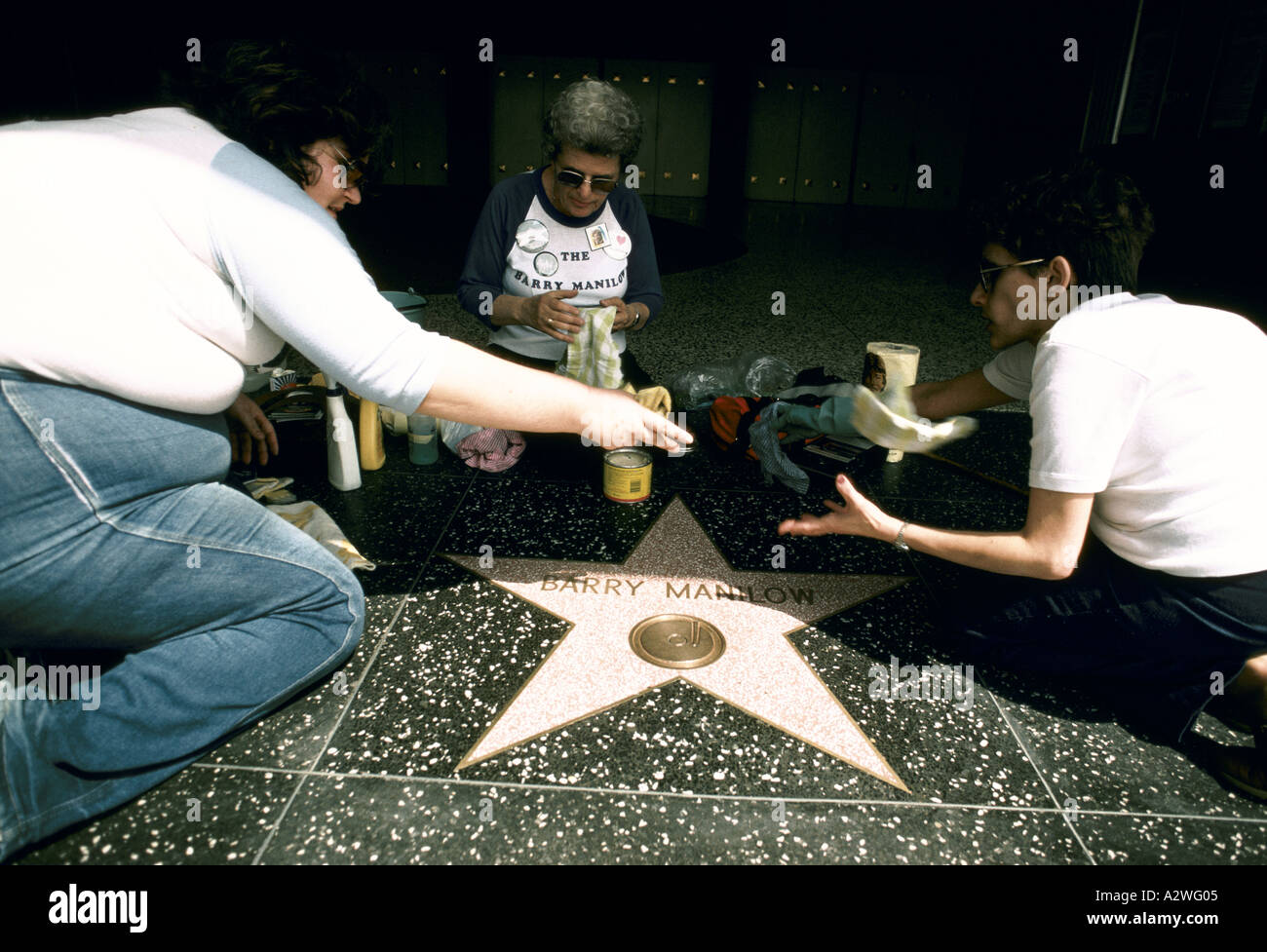 Sinik fans à polir ses étoiles sur Sunset Boulevard, los angeles Banque D'Images