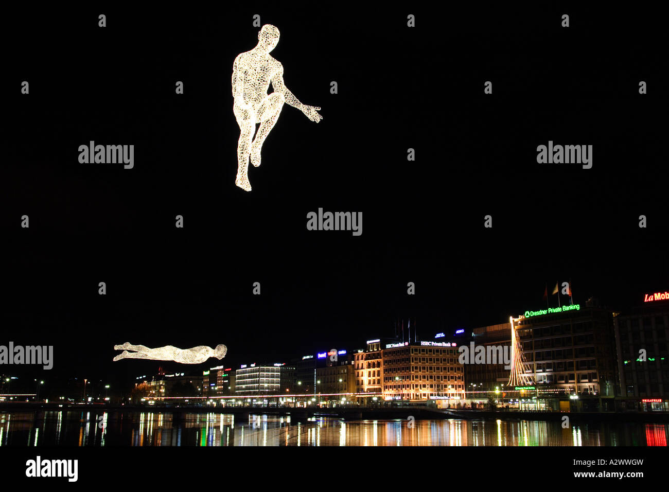 En forme de sculptures humaines qui pèsent sur le Rhône, Genève, Suisse Banque D'Images