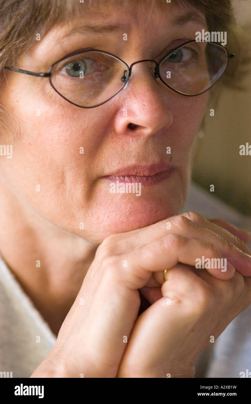 Pensive woman 59 ans. Chaînes du Wisconsin USA Banque D'Images