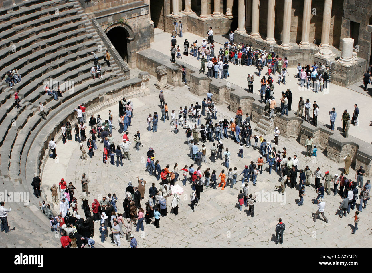 Amphithéâtre romain, Bosra, en Syrie, au Moyen-Orient Photo Stock - Alamy