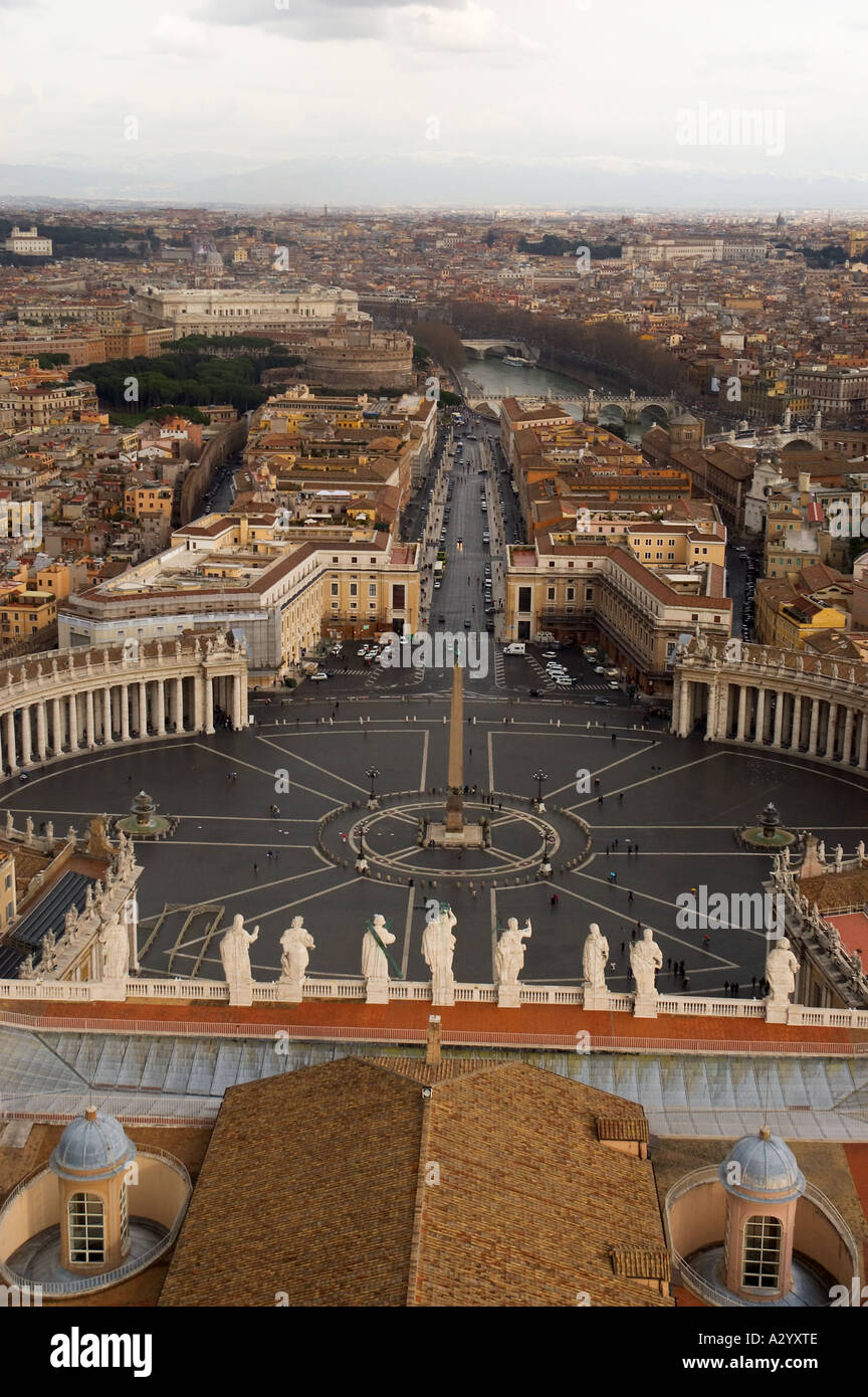 Vue de la copule, Basilique Saint-Pierre, Vatican, Rome, Italie Banque D'Images