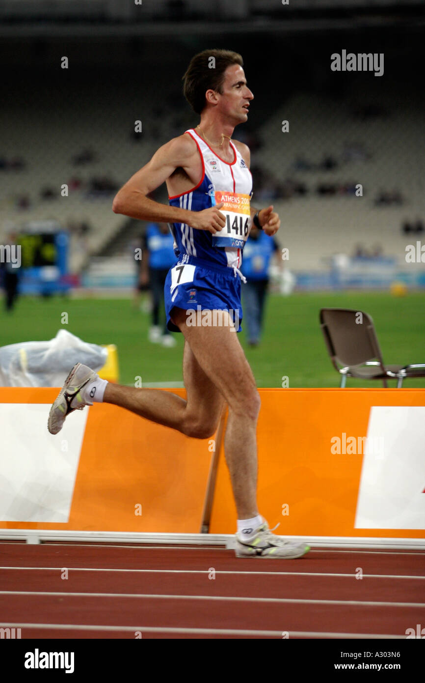 Noel Thatcher de Grande-Bretagne dans la mens 10000m T12 dernière le 20 septembre 2004 lors des Jeux paralympiques d'Athènes 2004 Banque D'Images