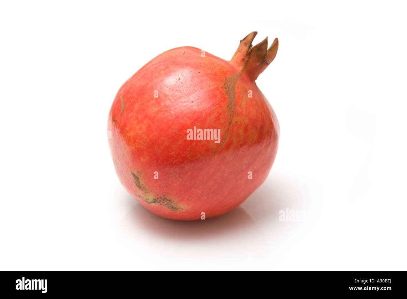 Pomegranate isolated on a white background studio. Banque D'Images