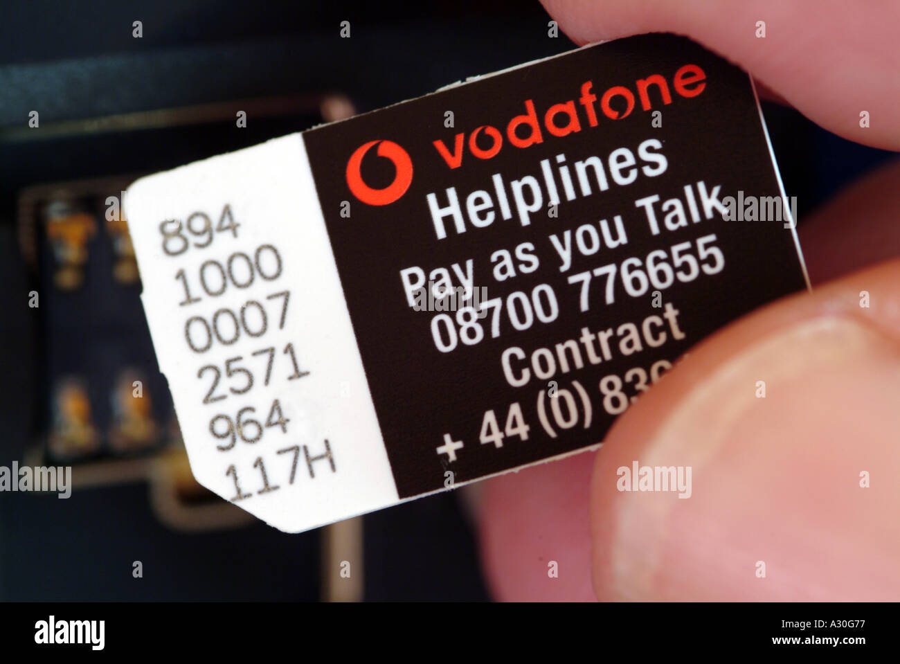 La carte SIM de l'entreprise Vodafone en Angleterre Royaume-uni téléphone mobile Banque D'Images