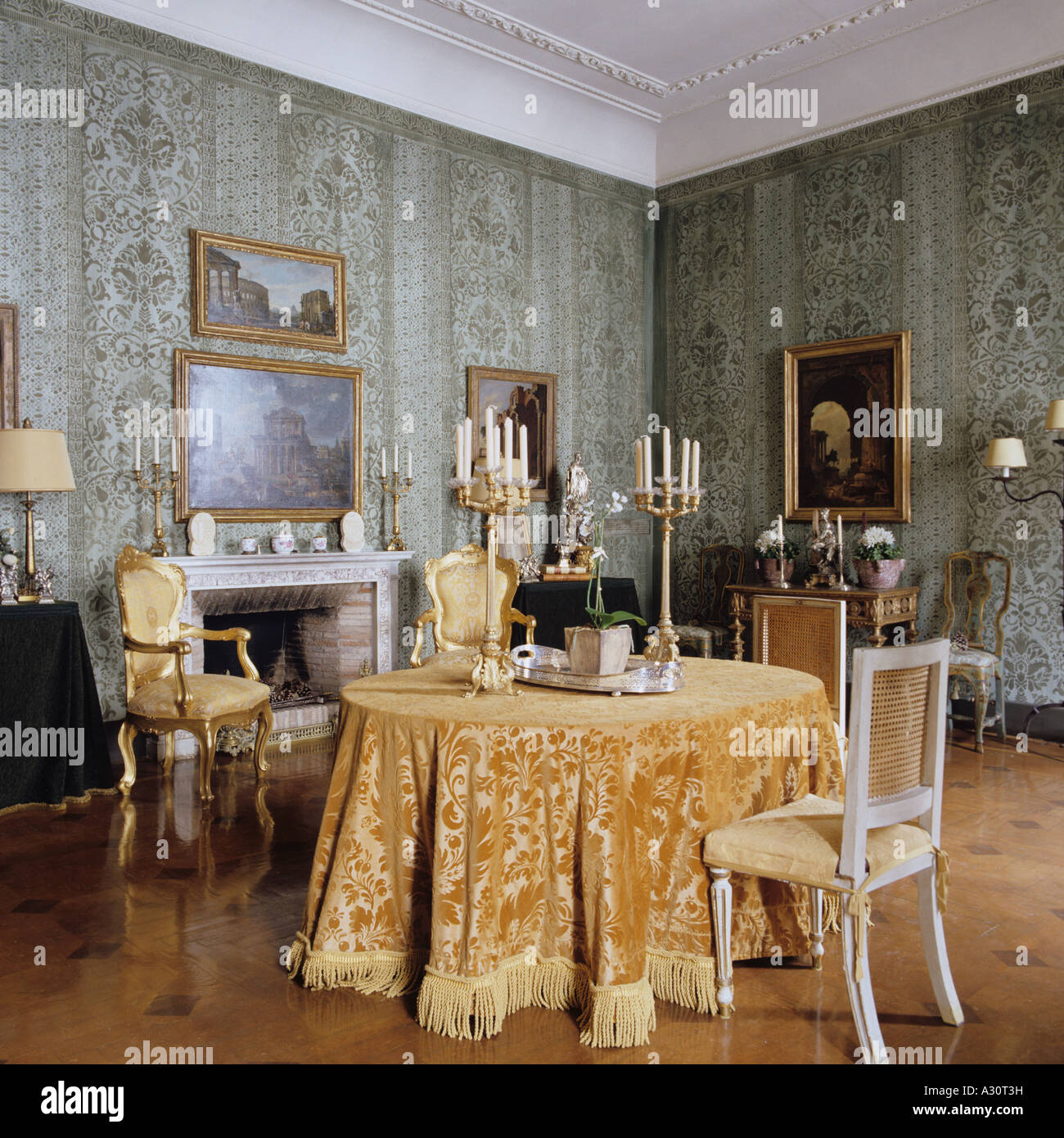 Salle à manger de l'Hôtel Palazzo Ruspoli à Rome Banque D'Images