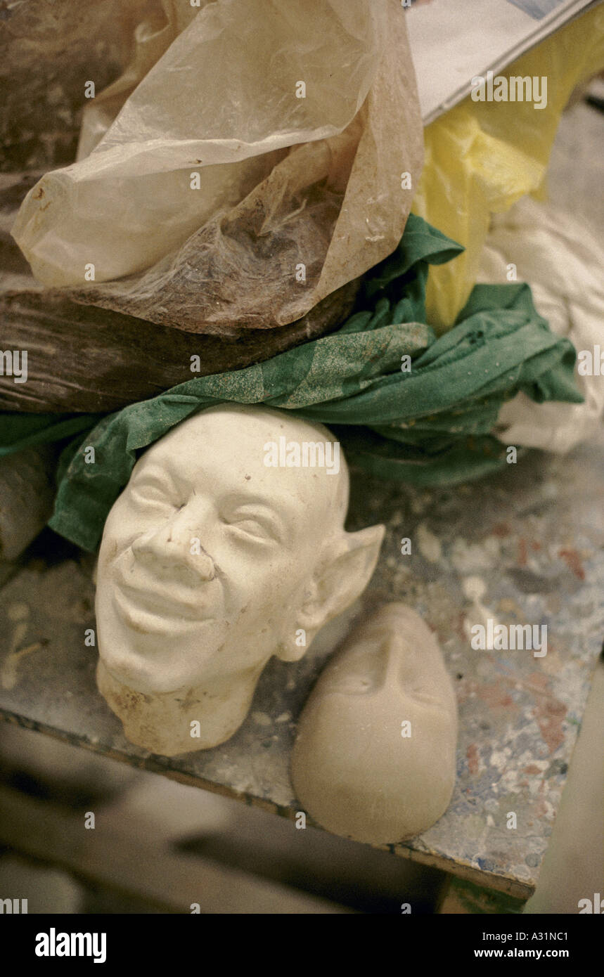 Les vitrines de Noël de Selfridges atelier où les écrans sont créés dress ministère london 1998 Banque D'Images