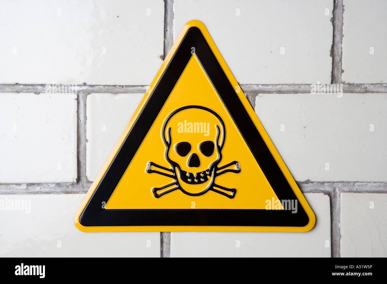 Substance toxique signe avec tête de mort Banque D'Images