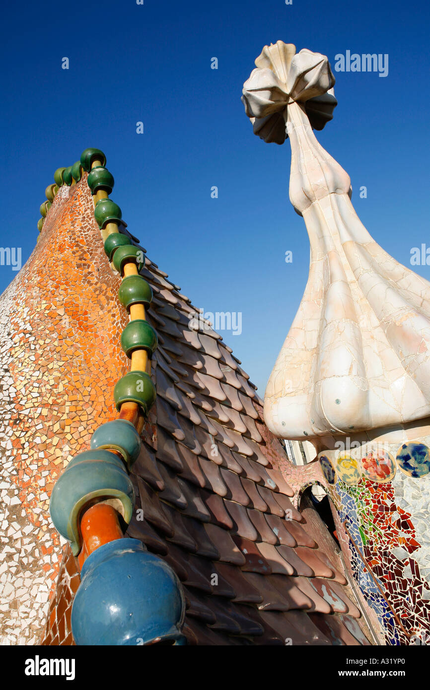 Détail de toit style reptile sur la Casa Batlló, Barcelone Banque D'Images