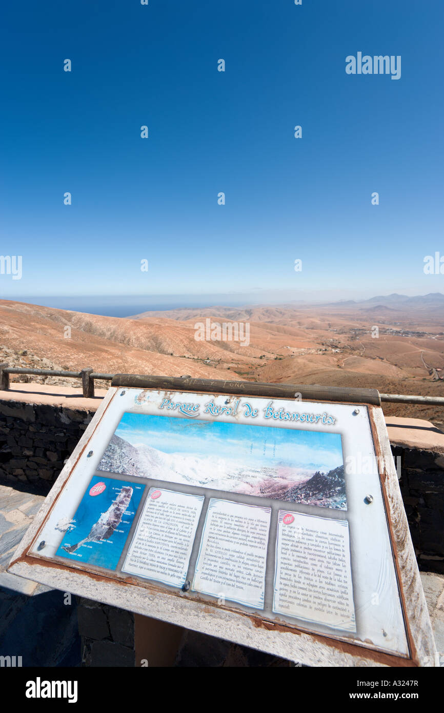 Point de vue sur un paysage typique de Betancuria Parc Rural, Fuerteventura, Îles Canaries, Espagne Banque D'Images