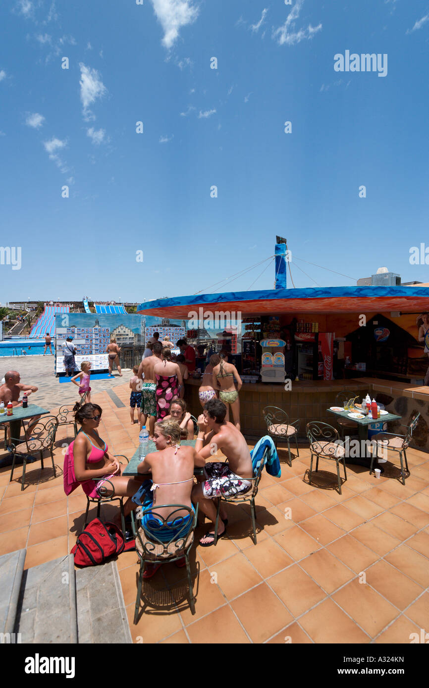 La cafétéria de l'Aquapark à Costa Teguise, Lanzarote, îles Canaries, Espagne Banque D'Images