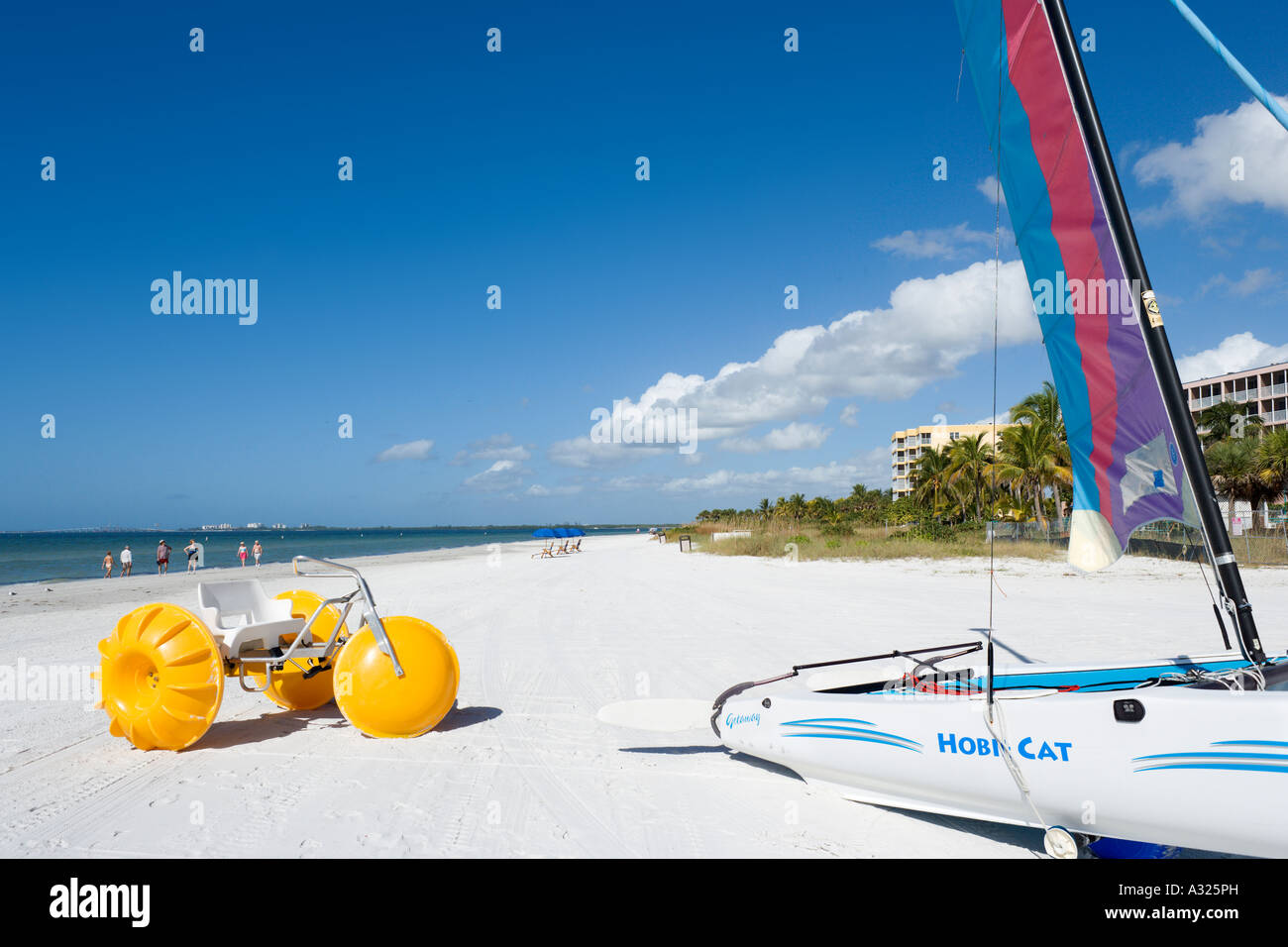 Fort Myers Beach près de Diamond Head beach resort et Bowditch Point Park, la Côte du Golfe, Florida, USA Banque D'Images