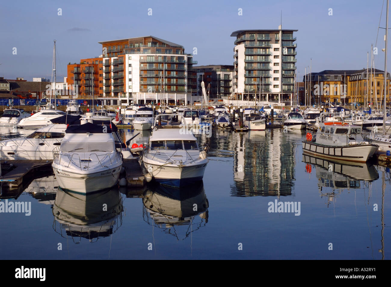 Marina Ocean Village, Southampton, Hampshire, England, UK, FR. Banque D'Images