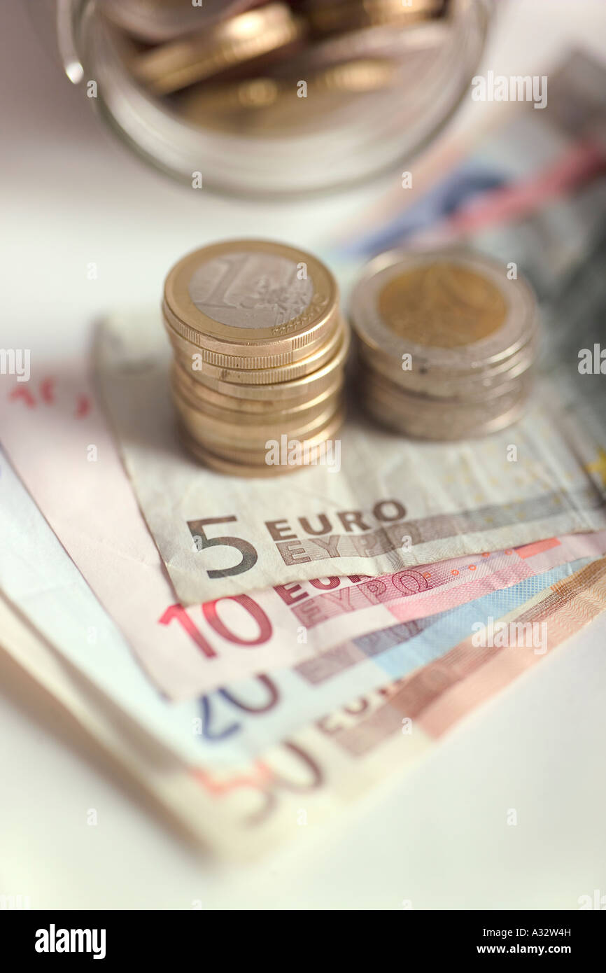 Pile de billets de 20 euros Banque de photographies et d’images à haute ...