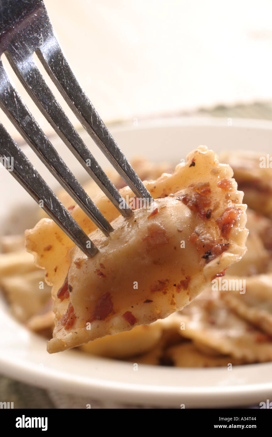 Piemontese style du nord de l'Italie avec raviolis à la sauce sugo d arrosto agnolotti à con Banque D'Images