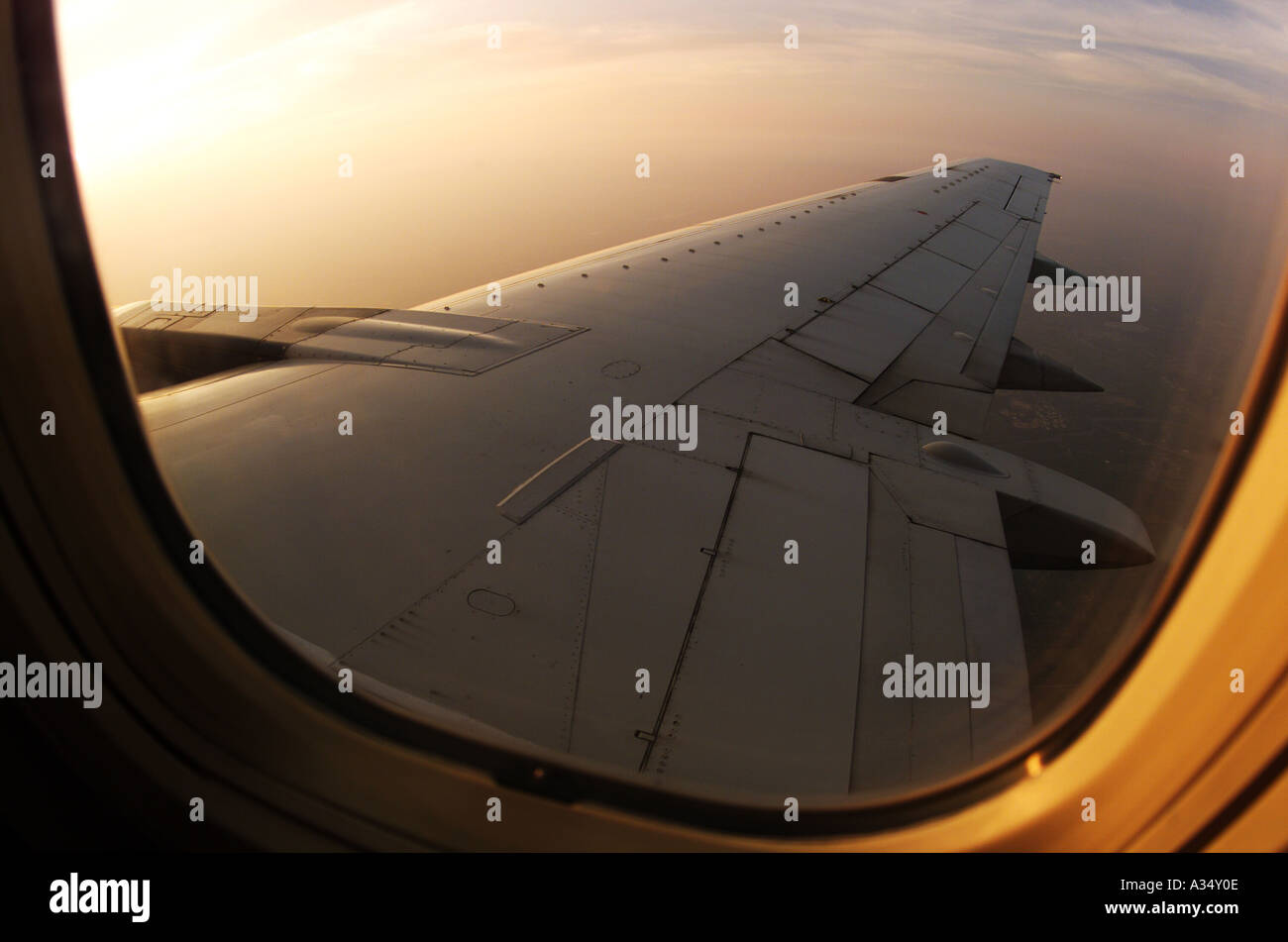 Vue depuis la vitre du passager d'un jet Banque D'Images