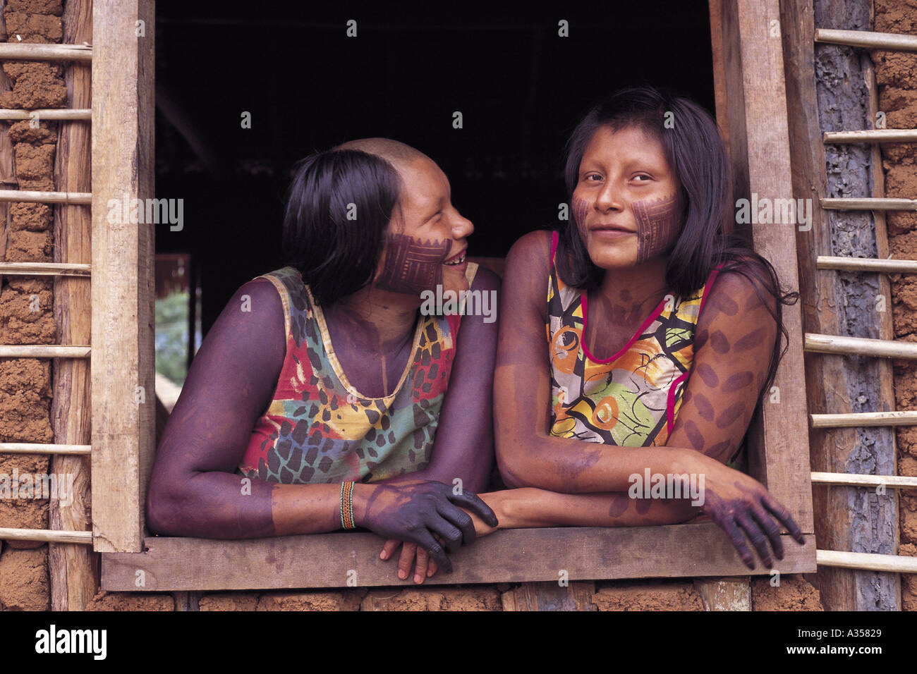Deux femmes kayapos Banque D'Images