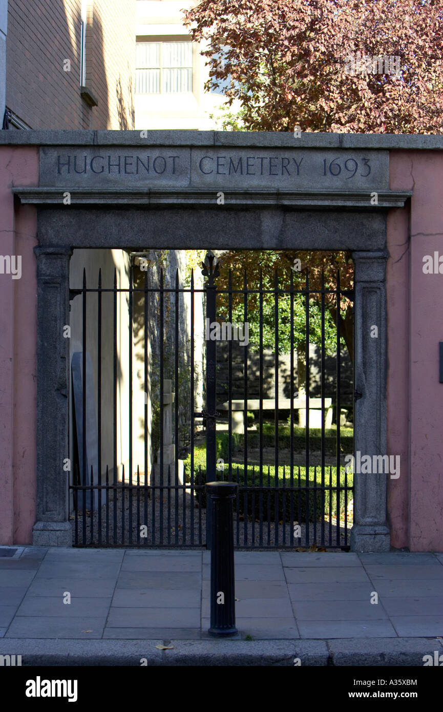 Entrée du cimetière de Hughenot construit en 1693 dans Merrion Row Dublin Banque D'Images