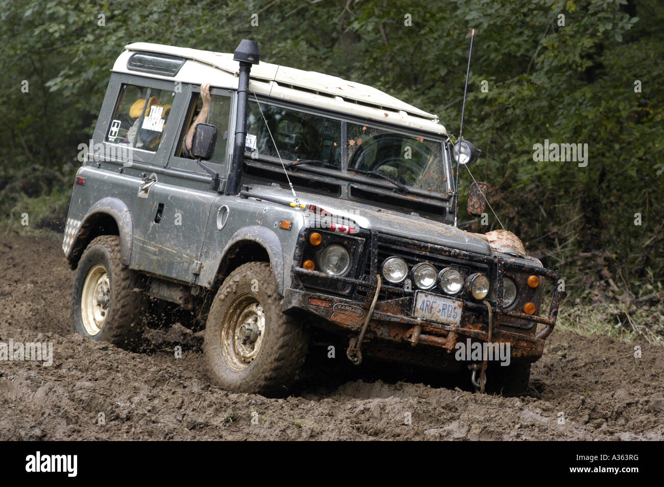 Land rover sur anciens cours hors route, Mid Atlantic Rallye Land Rover VA Scottsville Banque D'Images