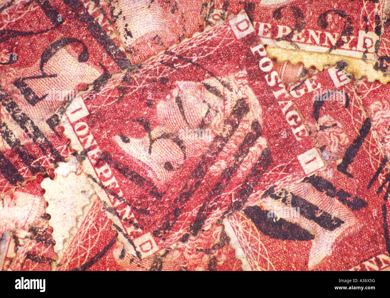 Les timbres rouges Penny victorienne Banque D'Images