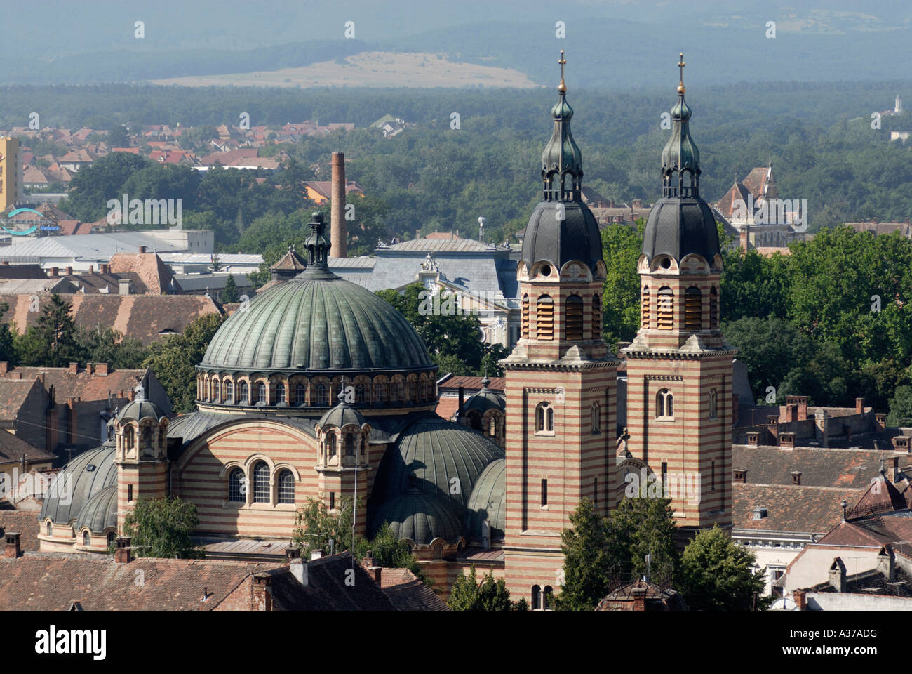 Roumanie Sibiu. Capitale européenne de la Culture 2007. Vieille ville et la cathédrale orthodoxe. Banque D'Images