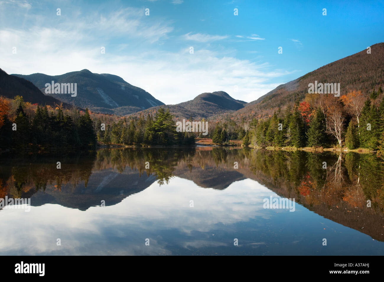 Montagnes Adirondack dans l'automne Banque D'Images