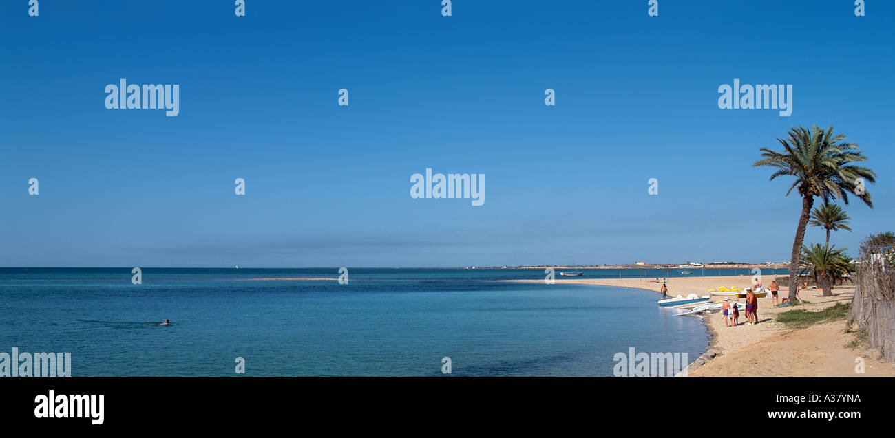 Plage Près de Grand Hôtel, les îles Kerkennah (Tunisie, Afrique du Nord Banque D'Images