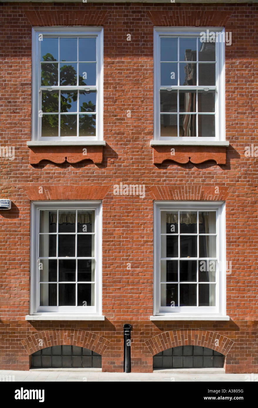 Fenêtres à guillotine à rénovation des bureaux en ville, de quincaillerie Lane London Banque D'Images