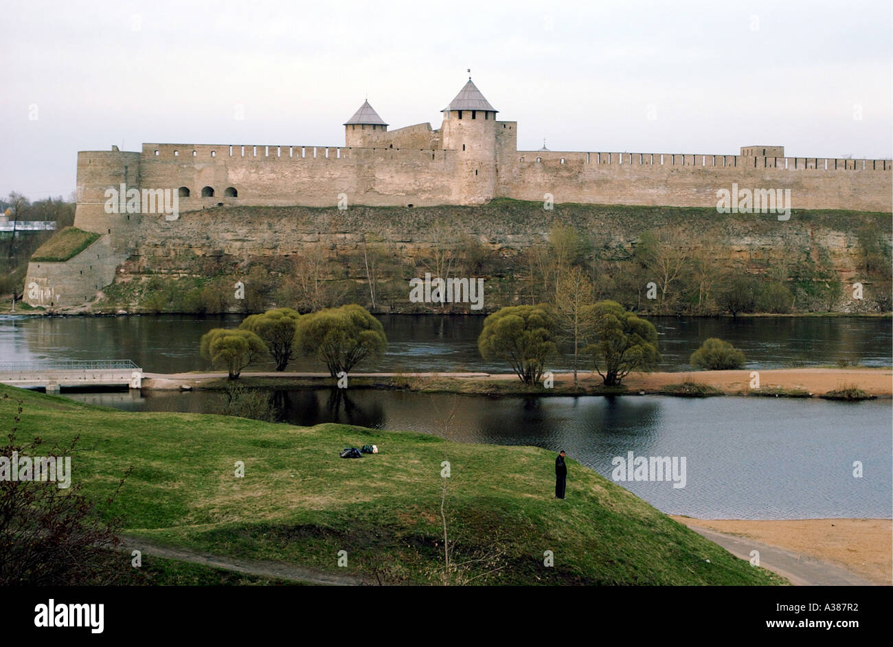 Vue de Narva en Russie pour la ville Ivangorod Banque D'Images