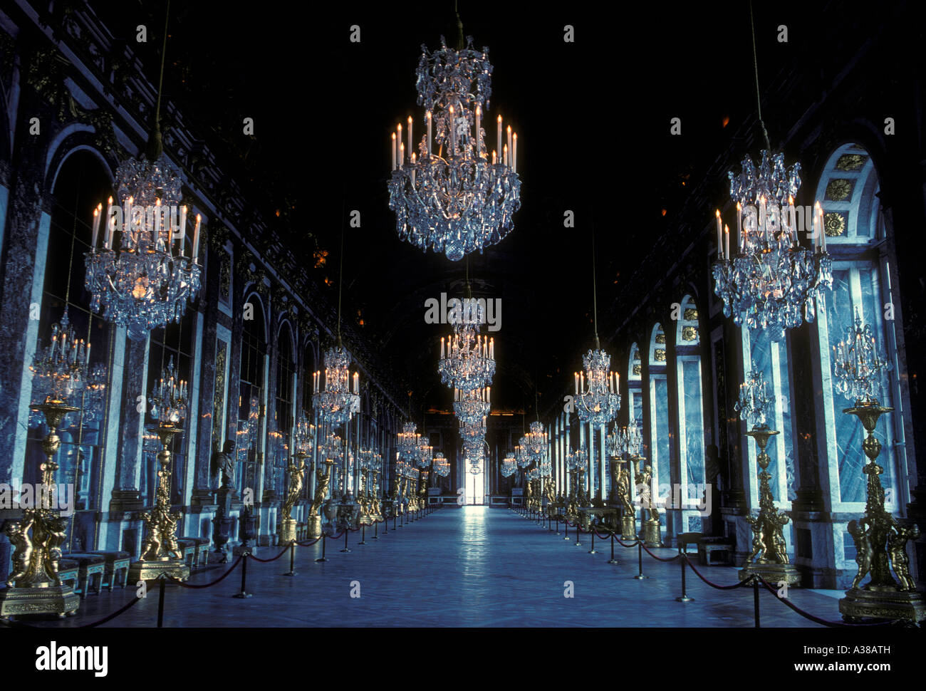 La salle des miroirs, Grande Galerie, Château de Versailles, ville de  Versailles, Ile-de-France, France, Europe Photo Stock - Alamy