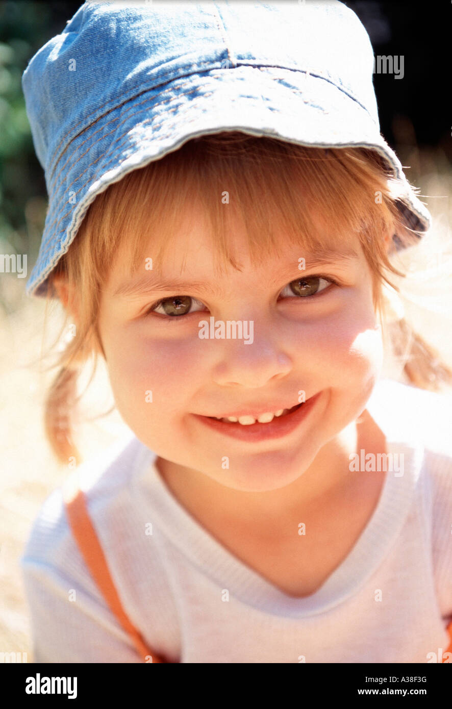 Maedchen Portrait, fille blonde Banque D'Images