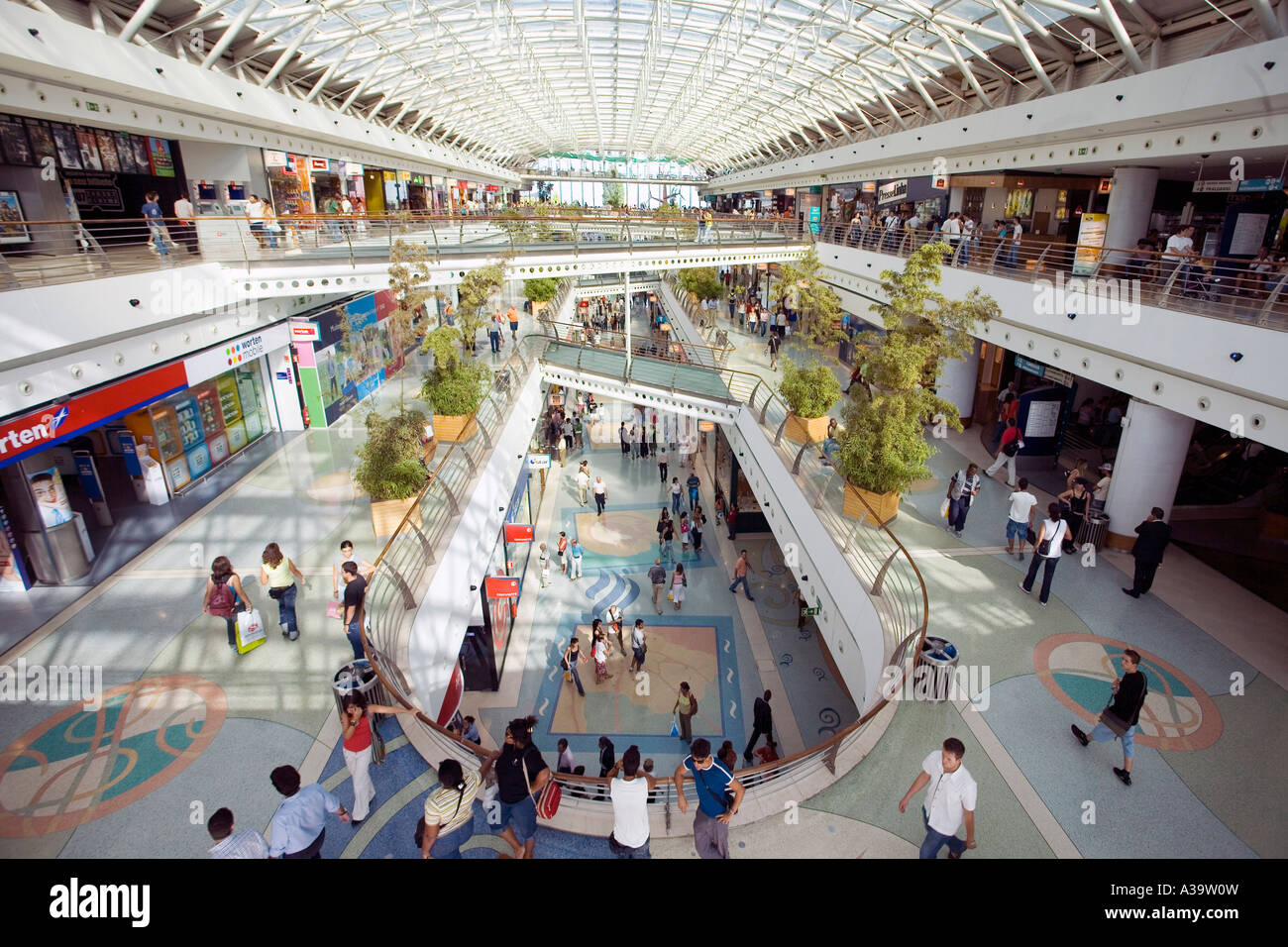 Portugal Lisbonne centre commercial Vasco da Gama interieur près de Expo Banque D'Images