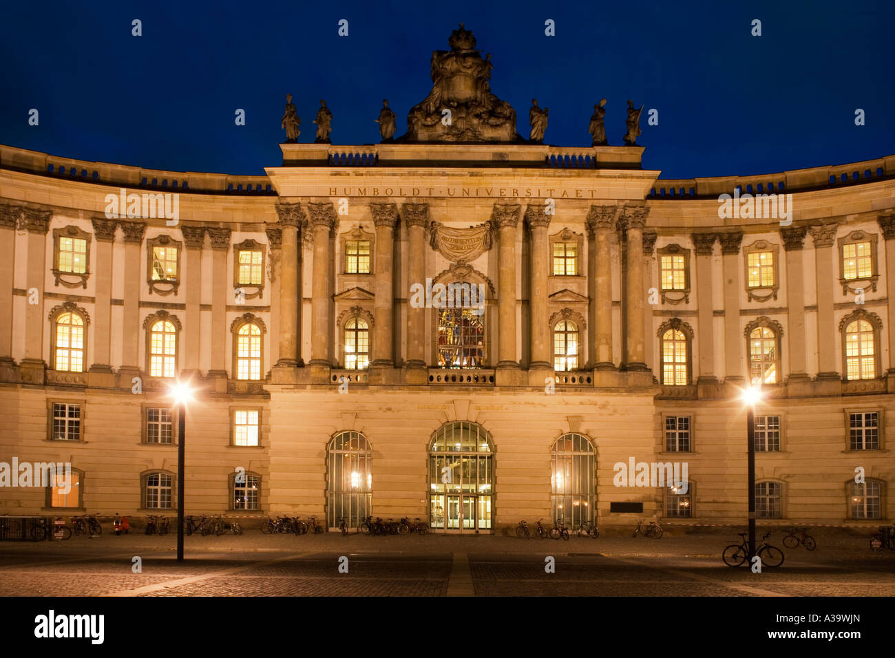 Berlin sous les tilleuls université Humboldt Bebelplatz Banque D'Images