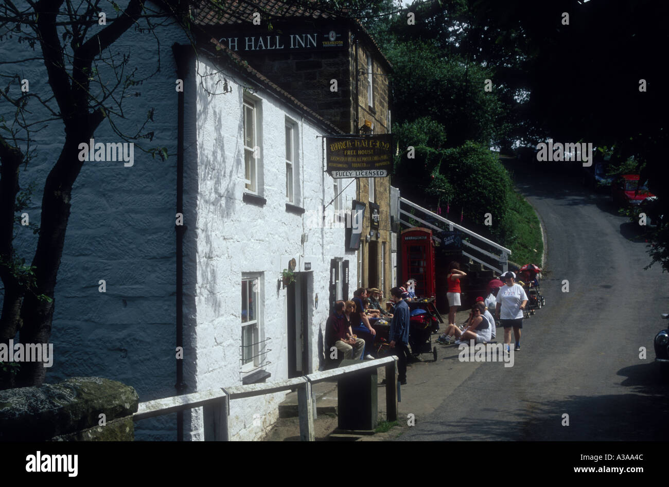 Route et angleterre et nord et pub Banque de photographies et d’images ...