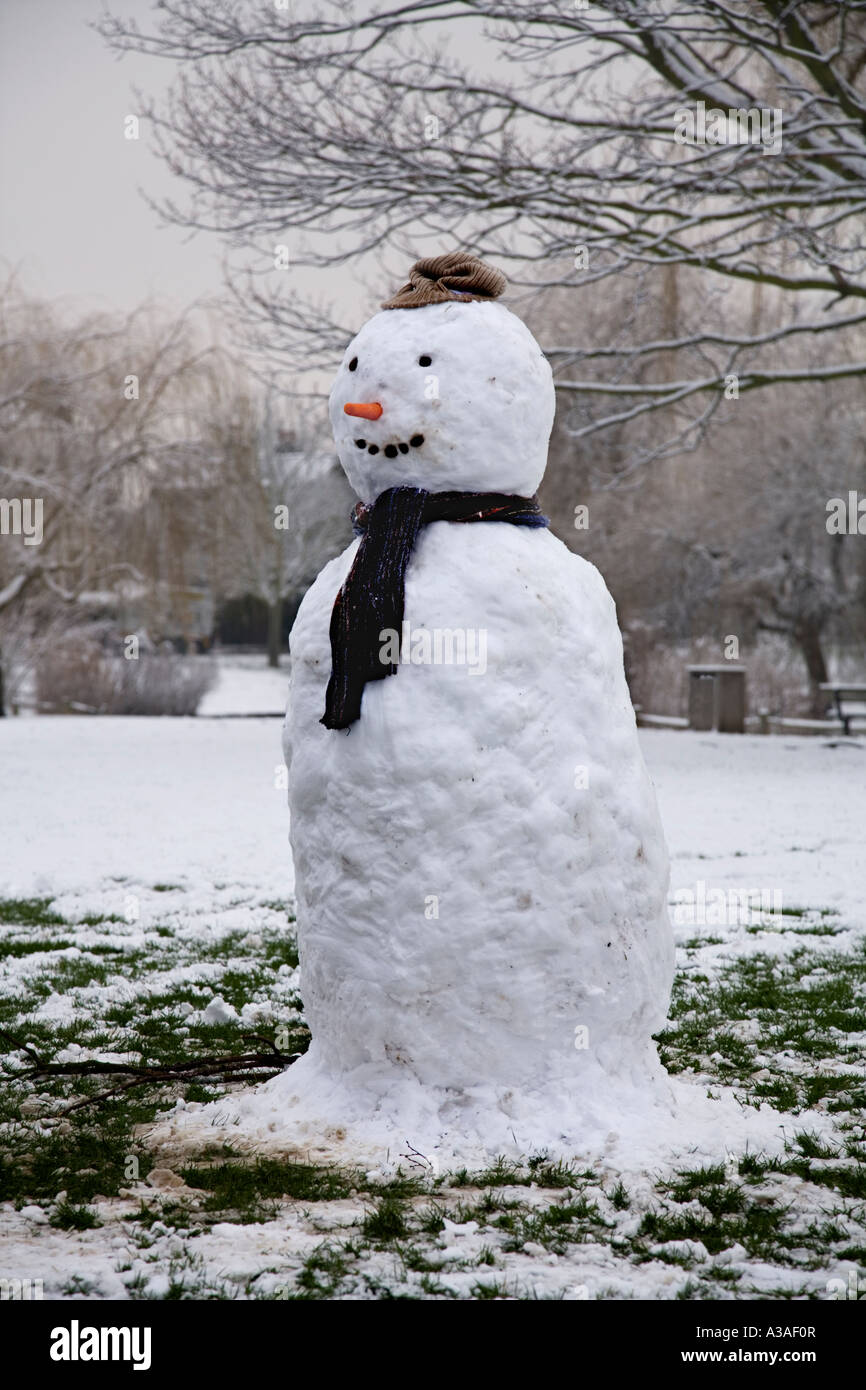 Le Snowman sur Ham Common Surrey UK Banque D'Images