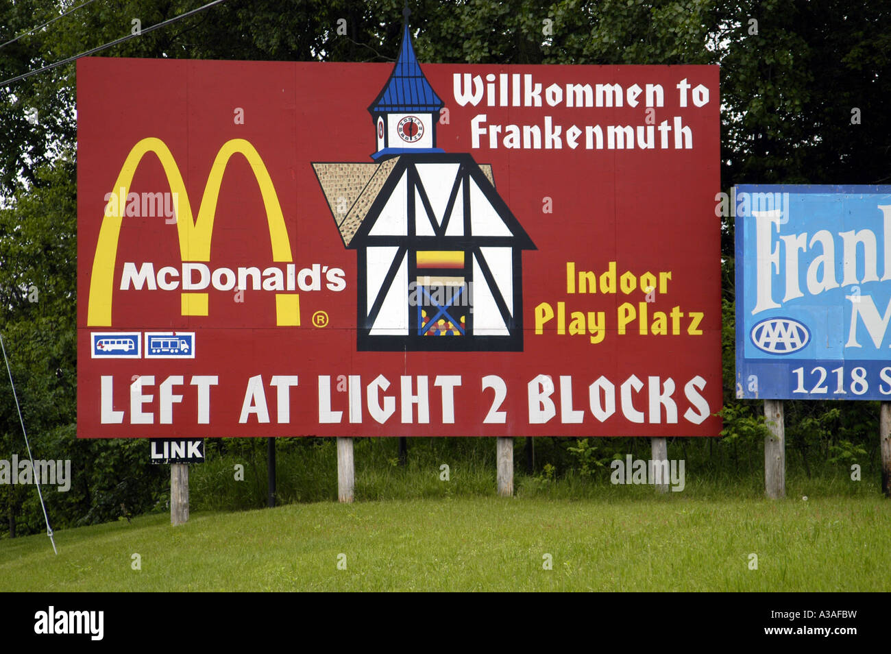 P21 128 Frankenmuth McDonalds Signer en allemand, MI Banque D'Images