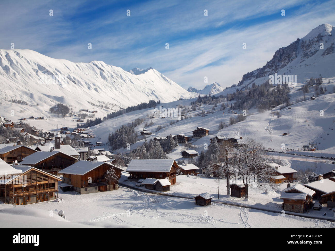 Le Chinaillon l'hiver à la station de ski Le Grand Bornand Haute Savoie France Banque D'Images